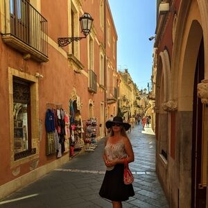 Meet your Posher, Virginija